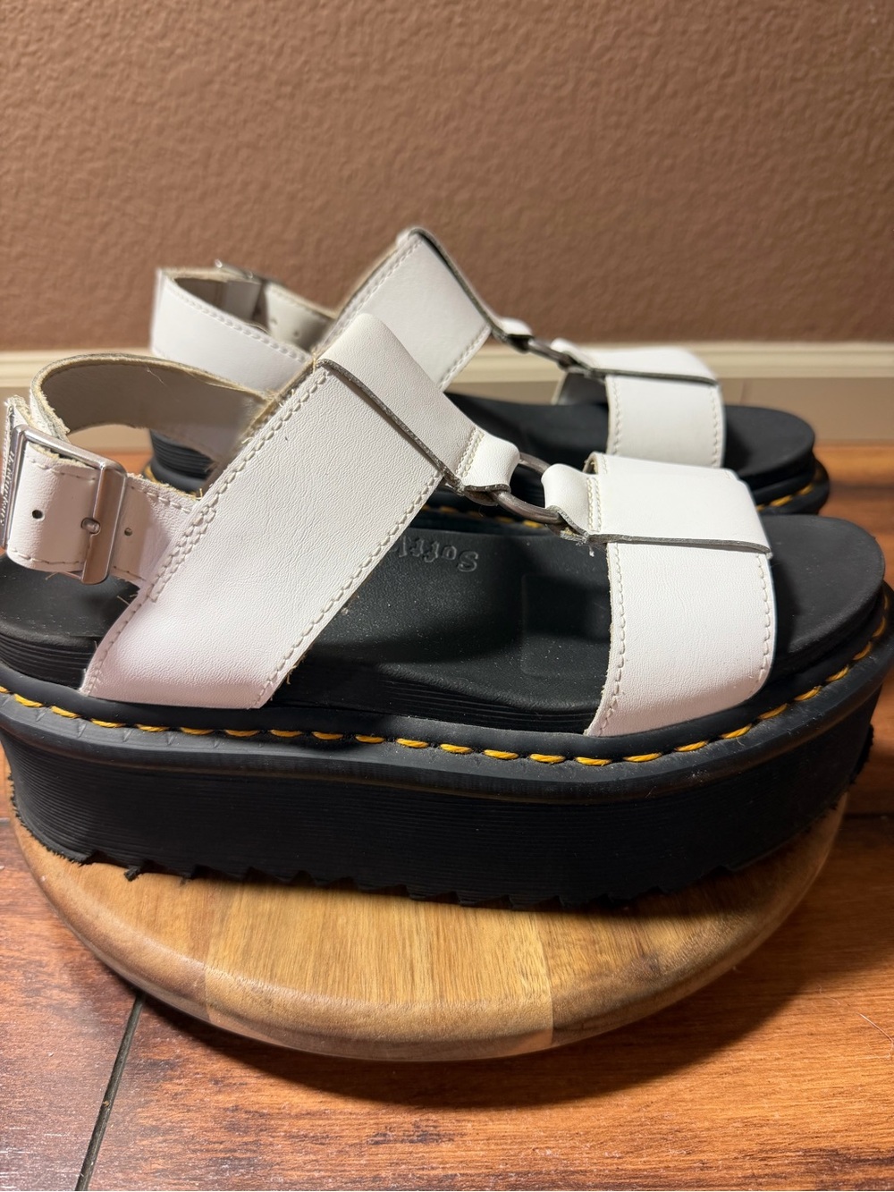 Dr. Martens Francis White Leather Strap Platform Sandals Size 7 - Picture 3 of 14